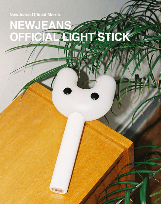 NEWJEANS - OFFICIAL LIGHT STICK (with K-Towns Light Stick Event)._