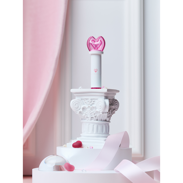 (PRE-ORDER 2026-01-10) Girls’ Generation - FanSignal Lip Balm (Light stick theme).