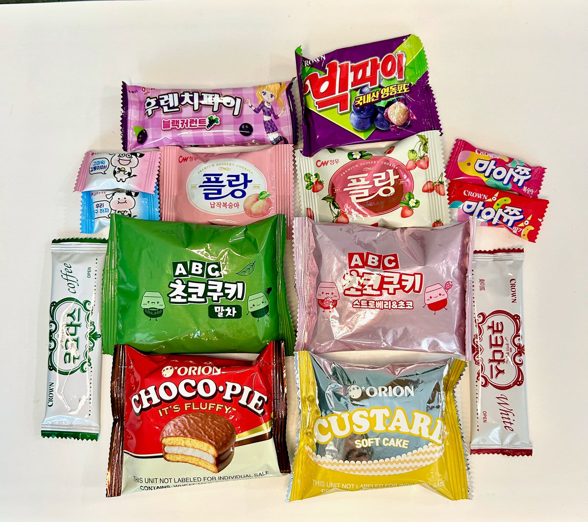 Korean Snack Box – Cozy Bites 🩷