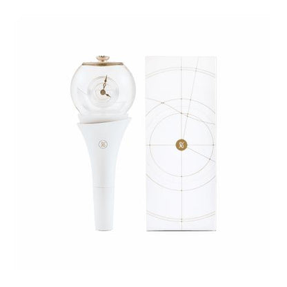 CLOSE YOUR EYES - OFFICIAL LIGHT STICK (POB Photocard included)