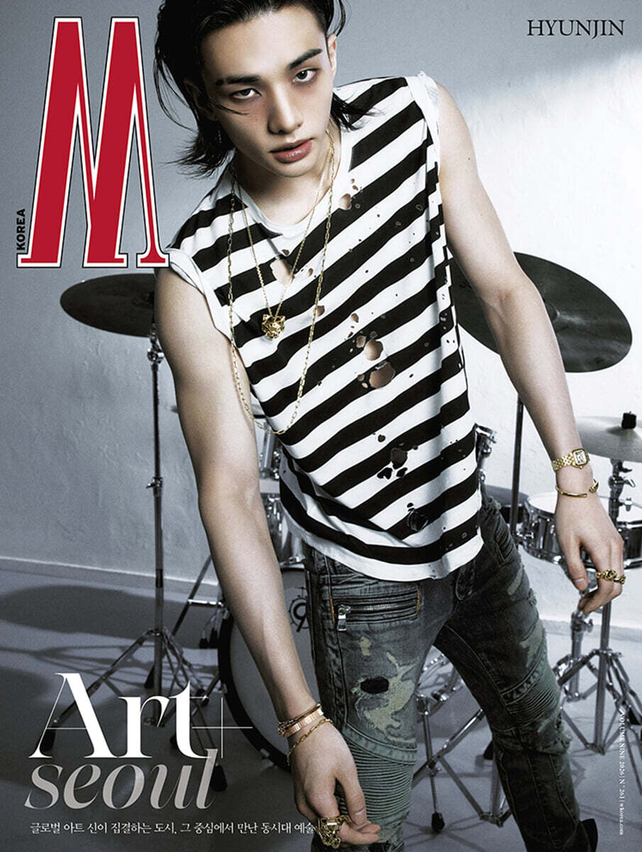 (PRE-ORDER 2026-08-26) Magazine W Korea - 2026.09 x Hyunjin (Stray Kids)(3 Covers)
