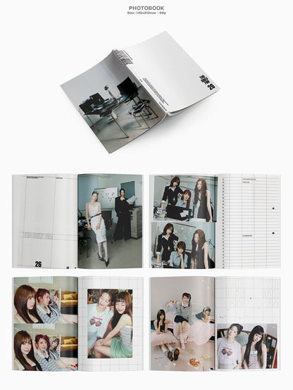 (PRE-ORDER 2025-12-24) LE SSERAFIM - 2026 Season's Greetings [THE DAILY FIM](POB - Unit Printed Photo 2ea)(💝 K-Towns 2026 Season's Greetings Event!)
