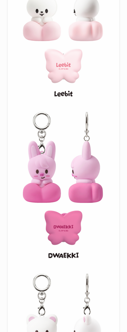 (PRE-ORDER 2026-11-16) Stray Kids - [Stray Kids World Tour <RUN IT SEOUL> Merch] SKZOO SECRET CLICKER KEYRING - RUN IT (POB Included Based on Order Amount)