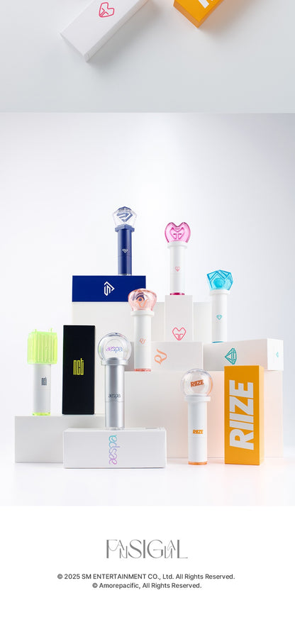 (PRE-ORDER 2026-01-10) SHINee - FanSignal Lip Balm (Light stick theme).