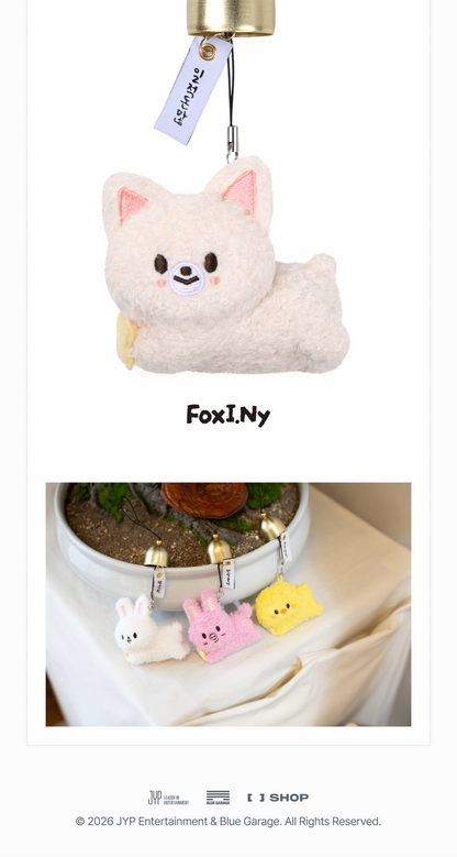 (PRE-ORDER 2026-11-16) Stray Kids - [Stray Kids World Tour <RUN IT SEOUL> Merch] SKZOO PLUSH DOOR BELL KEYRING - RUN IT (POB Included Based on Order Amount)