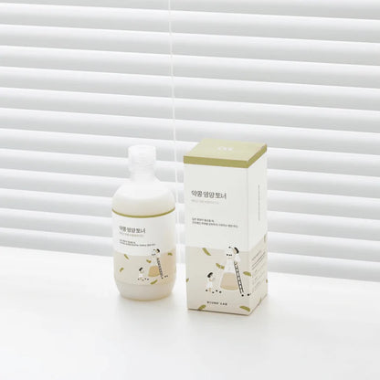 Round Lab - Soybean Nourishing Toner (300 mL).